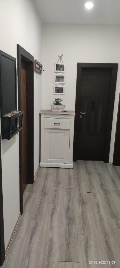 Apartman Karlovy Vary Apartment Exterior photo
