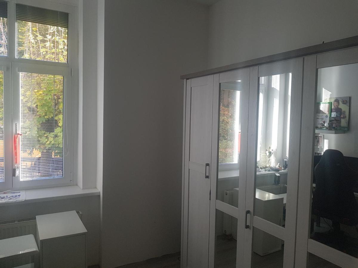 Apartman Karlovy Vary Apartment Exterior photo